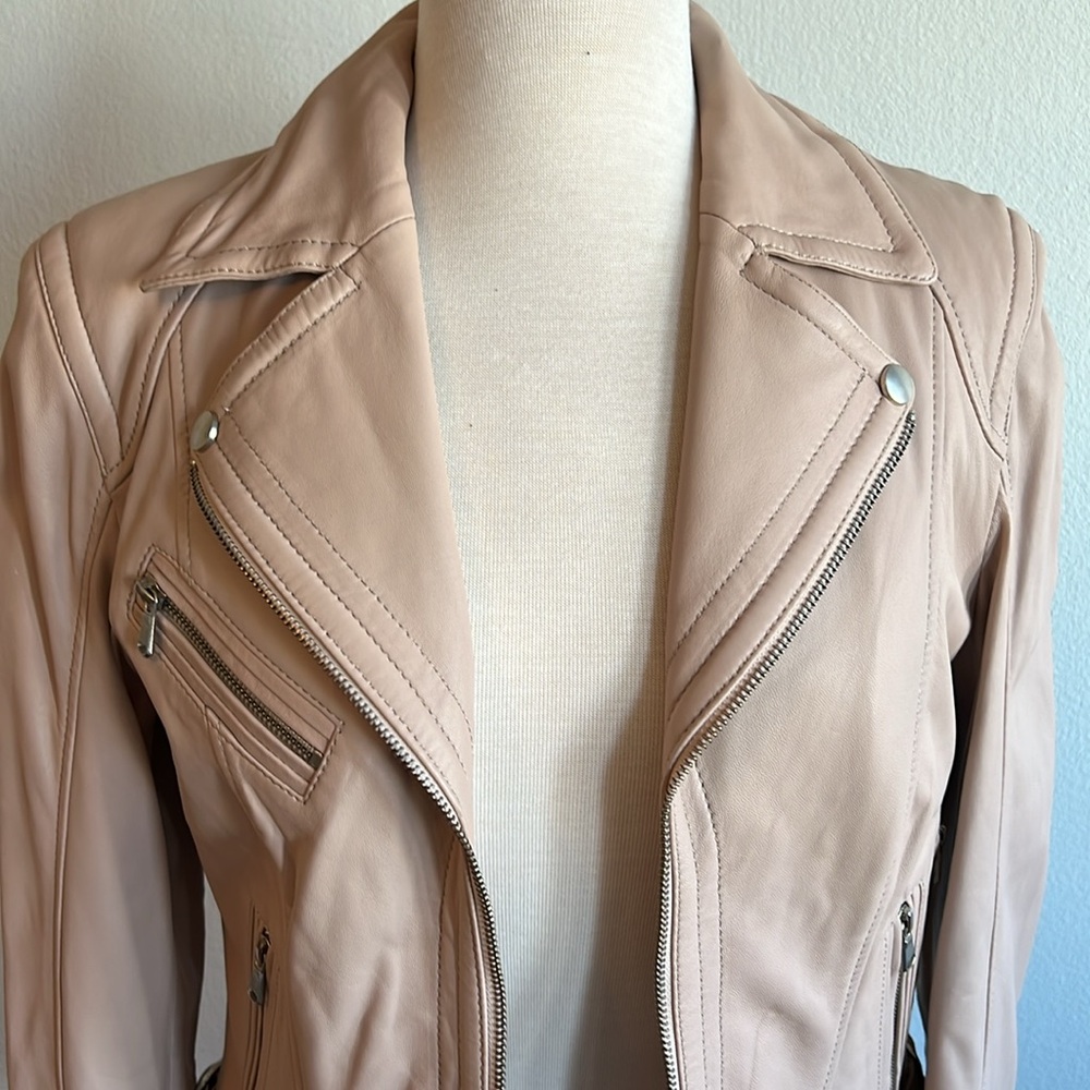 Beautiful Lined Leather Jacket - image 8